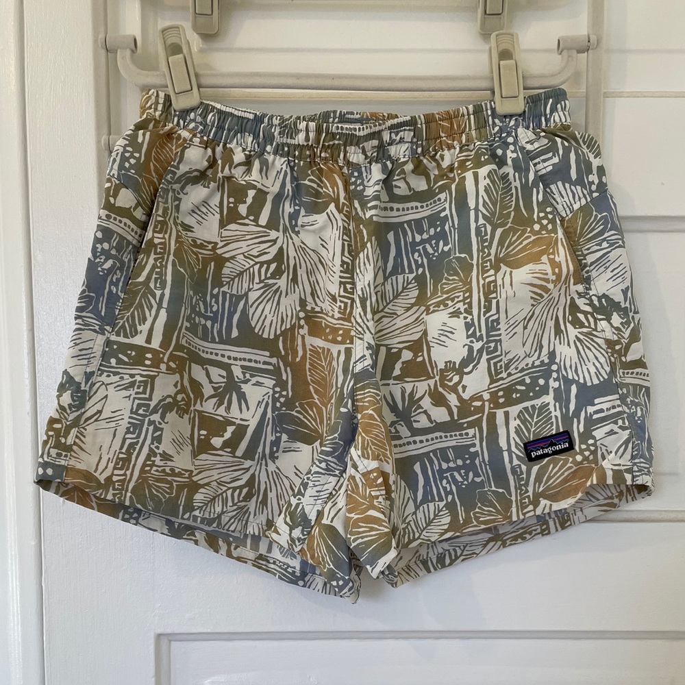 Patagonia Baggies Shorts, Size S, Hawaiian Print